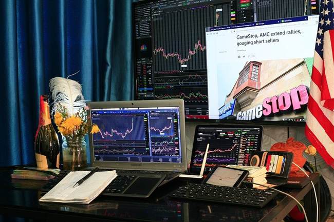 AI资本支出助力美国GDP增长0.5% Pantheon Macroeconomics指出科技设备与软件投资成经济新引擎